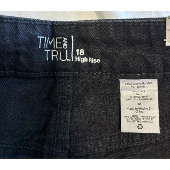 NWT Time and Tru Women's High Rise Straight Leg Crop Jeans Plus Size 18 Black - Picture 4 of 9